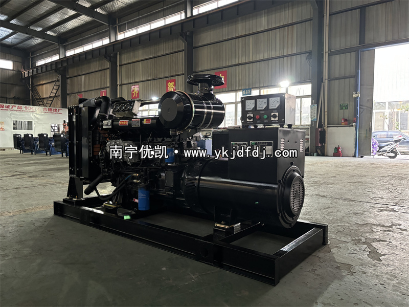2025年3月13日，120kw濰坊雷納柴油發(fā)電機組裝車發(fā)貨。